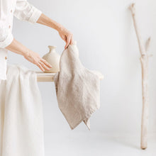 Load image into Gallery viewer, Linen Napkin_Photography Props_FLATLAID.
